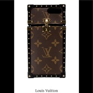 Louis Vuitton Monogram Eye-Trunk iPhone 7 Case